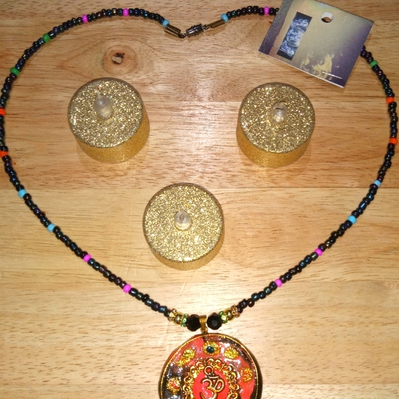 Om 🕉 emblem necklace - Picture 2 of 3